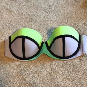 Victoria’s Secret bikini top